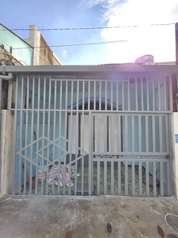 Nhà phố Dĩ An 60.1m² giá 3.25 tỷ - Gần chợ Dĩ An chỉ 400m!