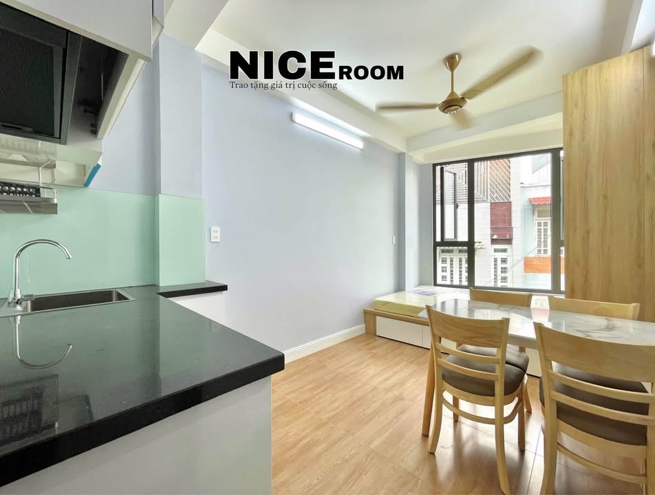 Cho thuê CHDV Hoàng Hoa Thám, Bình Thạnh 5.8 triệu - Full nội thất cao cấp!