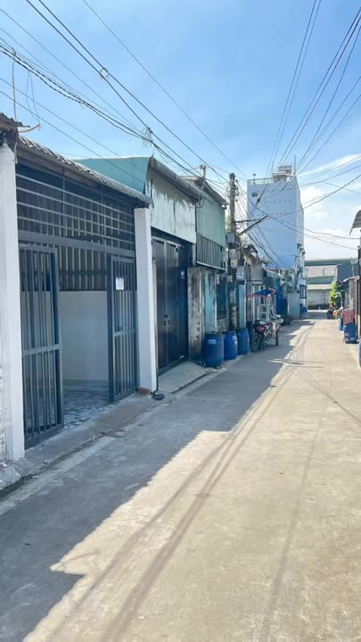 Nhà ở đường Dx 08, phường Tân Vĩnh Hiệp, Bình Dương 72m² giá 1.02 tỷ - Gần chợ và trường học!