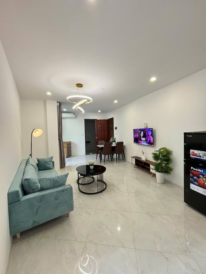 Căn hộ 2PN Nguyễn Thị Định, Cầu Giấy - Full nội thất, ô tô đỗ cửa!