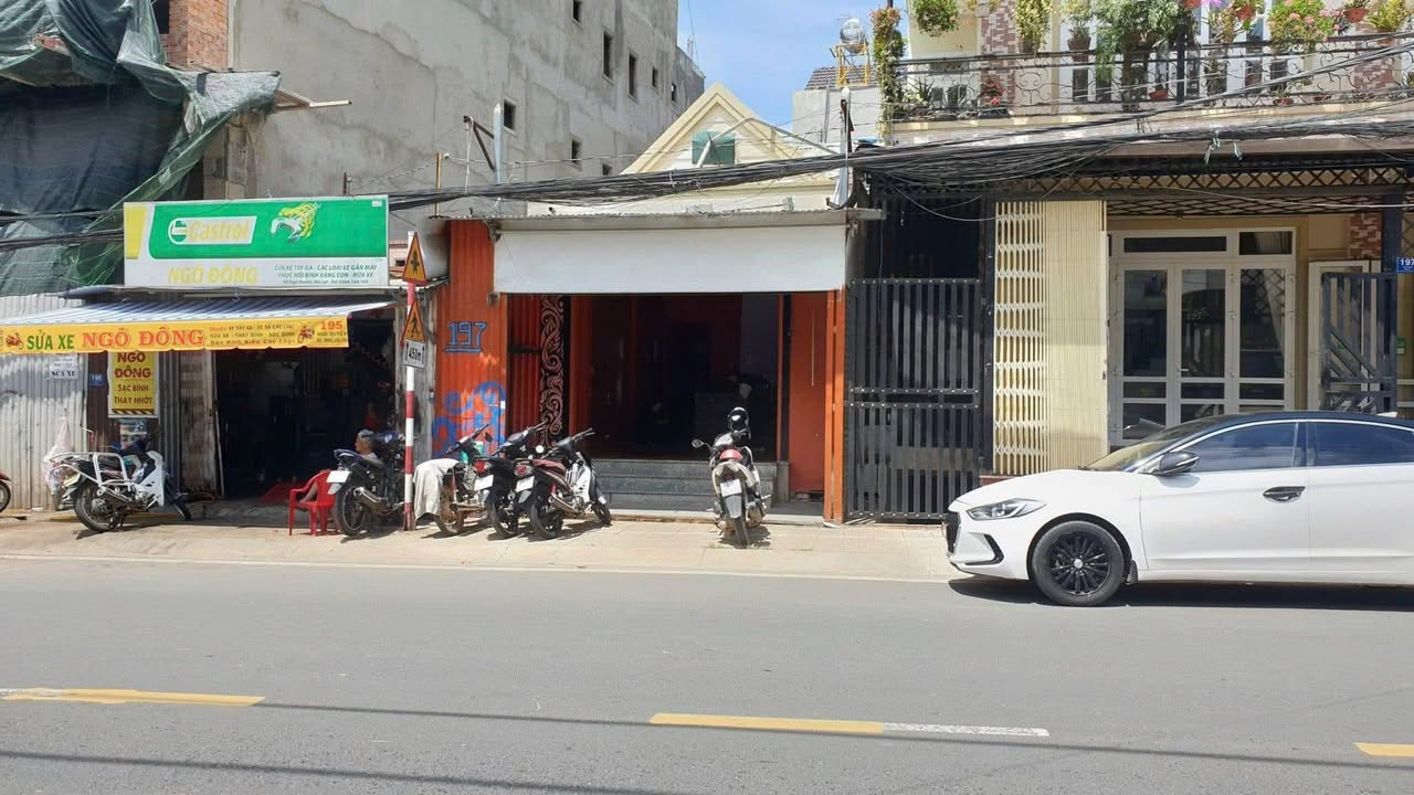 Nhà mặt tiền Ngô Quyền, Phường 6, Đà Lạt 83.25m² giá 10.8 tỷ - Sẵn sàng kinh doanh!