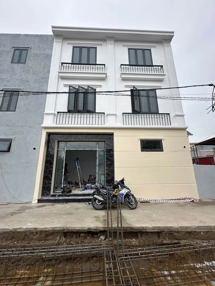 Nhà 3 tầng mặt tiền 8m tại Đa Phúc, Hải Phòng - Giá 2 tỷ hấp dẫn!