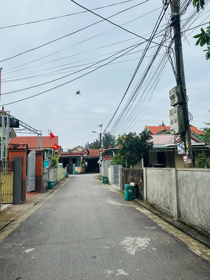 Nhà mặt tiền Đội Cấn Đồng Hới 130m² giá 1.35 tỷ - Đầu tư sinh lời lý tưởng!