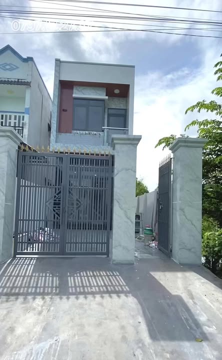 Nhà xây mới 115m² tại Củ Chi giá 3.7 tỷ - Sẵn sàng vào ở ngay!