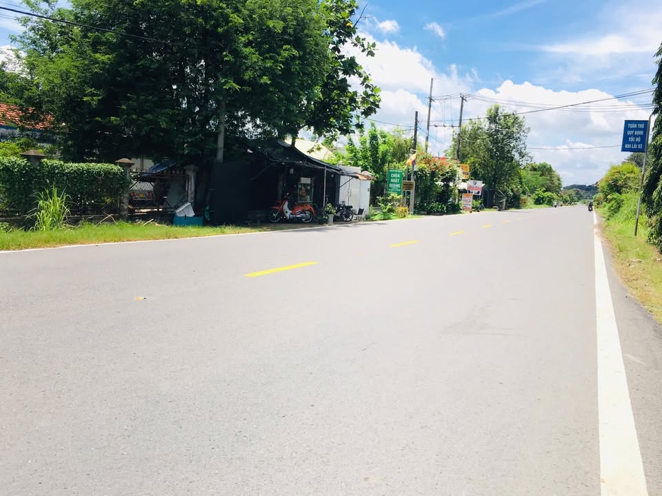 Đất thổ cư An Nhơn Tây 1483m² giá 11.5 tỷ - Sổ hồng chính chủ, xây dựng ngay!