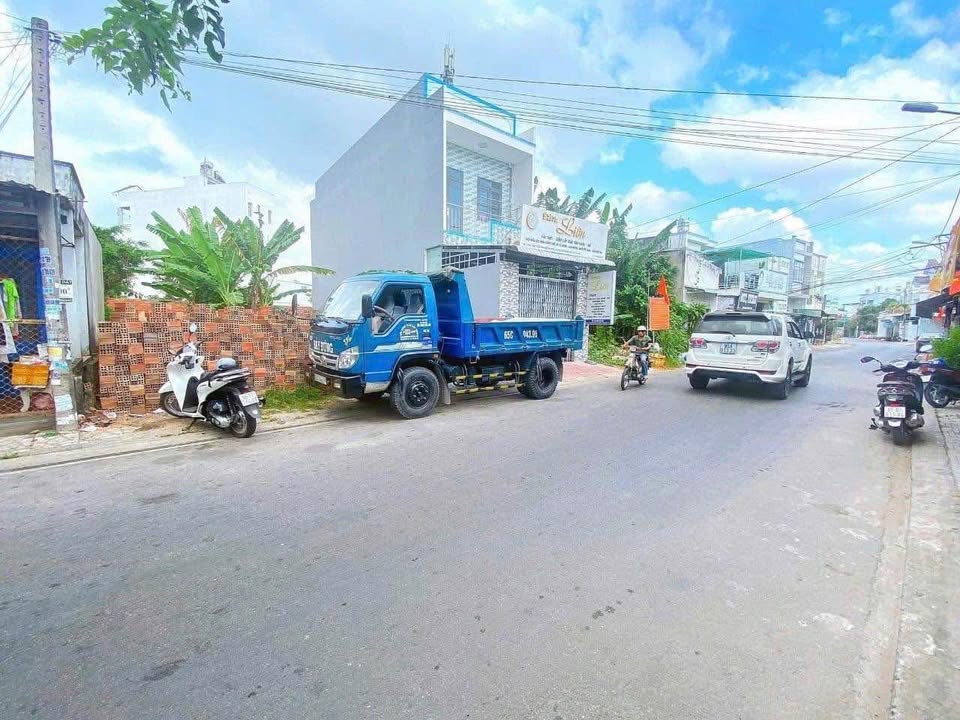 Đất nền 2 mặt tiền đường Trần Vĩnh Kiết - 104m² giá 5.3 tỷ - Cơ hội đầu tư hấp dẫn!