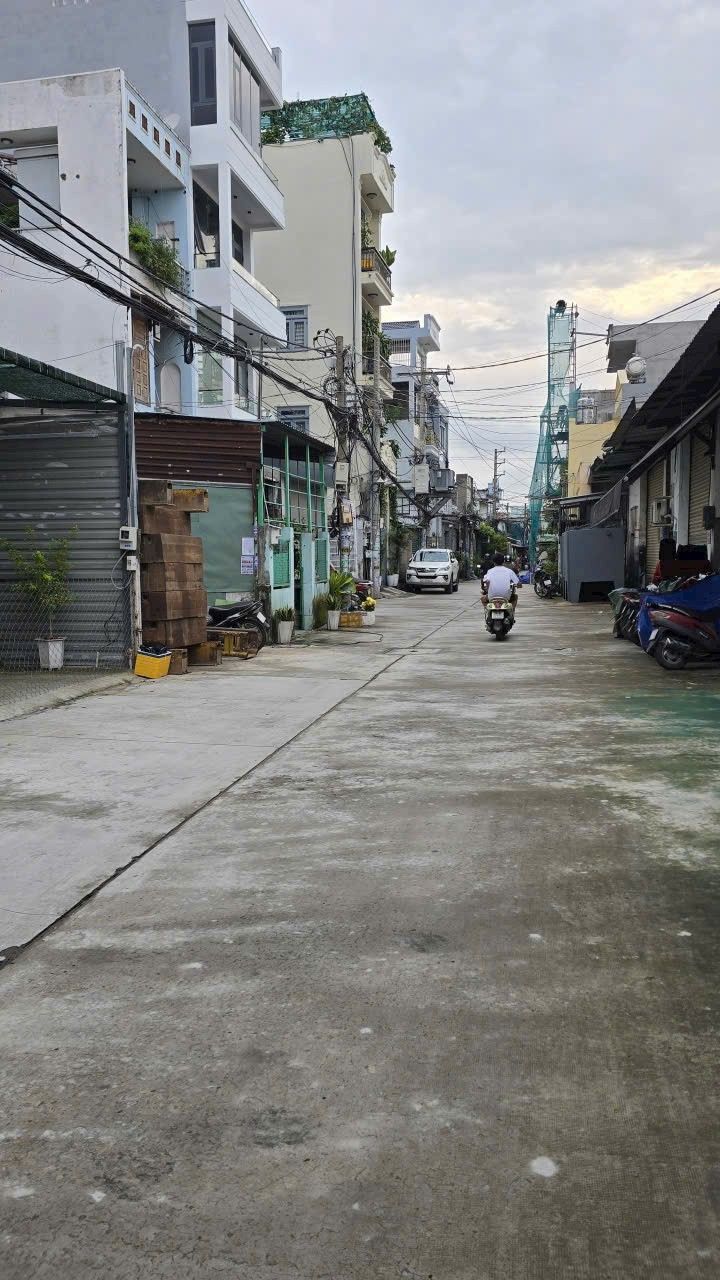 Đất Phạm Đăng Giảng, Bình Tân 77m² giá 6.3 tỷ - Tặng dãy trọ 8 phòng thu nhập 12 triệu/tháng!