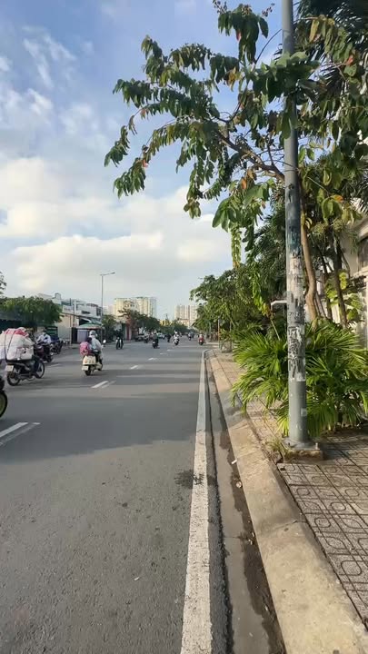 Nhà mặt tiền Tô Hiệu Tân Phú 84m² giá 15.5 tỷ - Đầu tư sinh lời ngay!