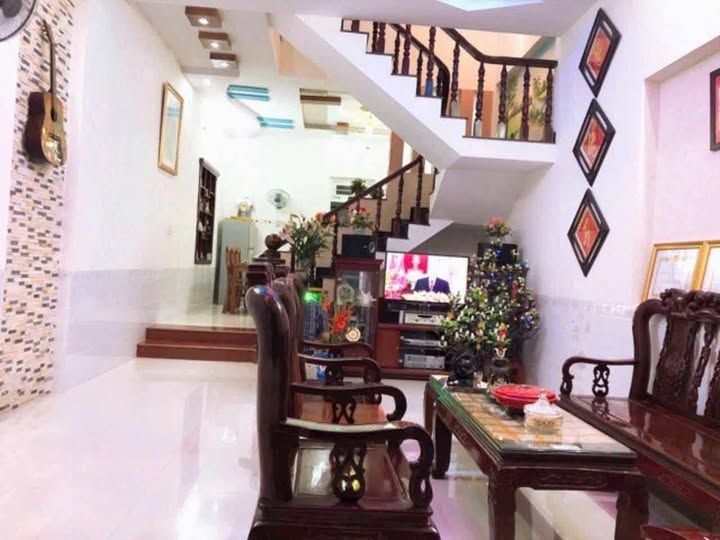 Nhà 1 trệt 1 lầu đường Đô Lương Vũng Tàu 126m² giá 4.35 tỷ - Ngay khu trung tâm