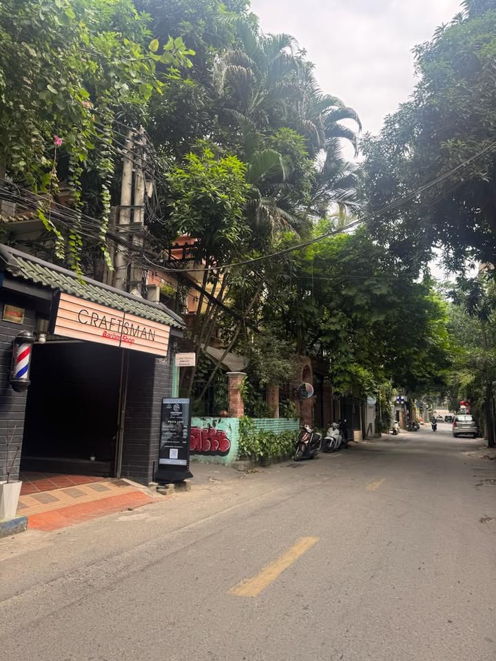 Nhà phố Tô Ngọc Vân, Quảng An, Tây Hồ 100m² giá 53.8 tỷ - Vị trí vàng bên Hồ Tây!