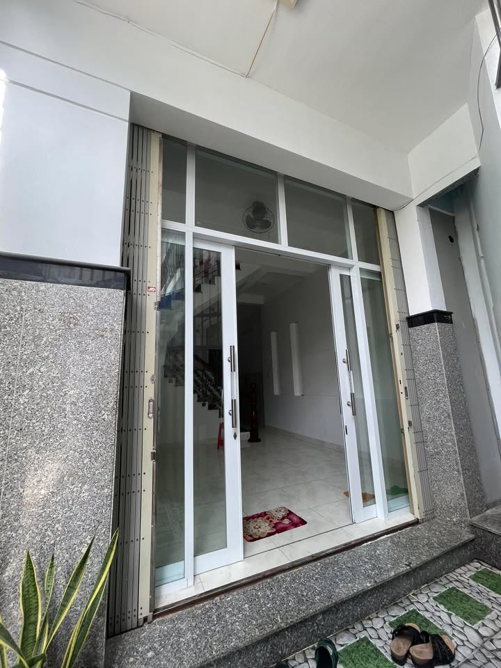 Nhà hẻm cạn Xuân Diệu, Quy Nhơn 57m² giá 3.999 tỷ - Tiện nghi đầy đủ, sẵn sàng vào ở!