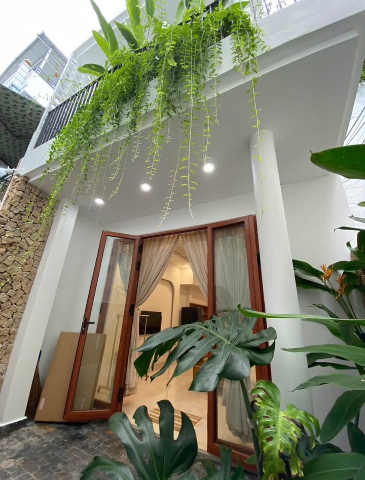 Nhà cho thuê đẹp tại Bạch Đằng, Nha Trang - 2 phòng ngủ, đầy đủ nội thất chỉ 16 triệu/tháng!