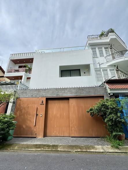 Biệt thự Thảo Điền 138.7m² giá 44 tỷ - Thiết kế sang trọng, không gian xanh mát!