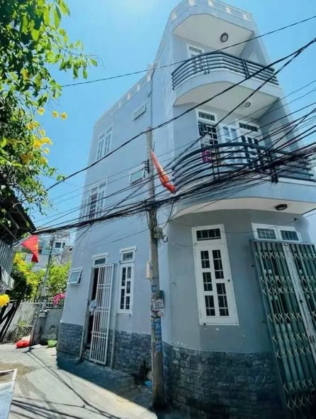 Bán nhà 3 tầng đường Lê Lợi, P.Vũng Tàu 31m² giá 2.9 tỷ - Thiết kế hiện đại, tiện nghi