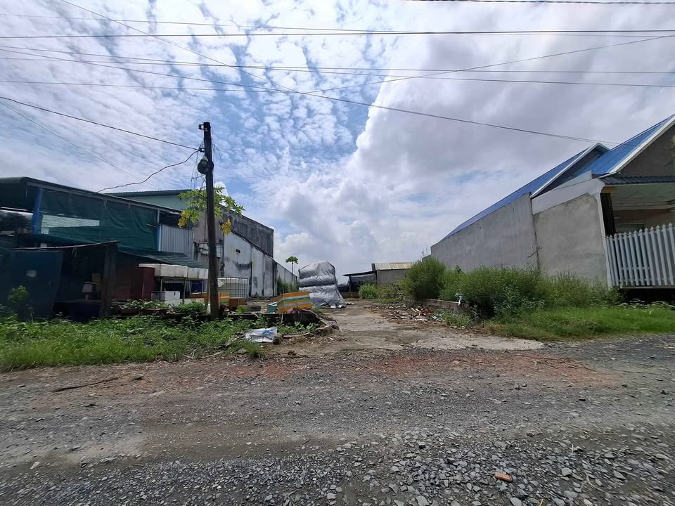 Đất nền kinh doanh Hòa Khánh Nam, Đức Hòa 126m² chỉ từ 900 triệu - Đầu tư sinh lời!