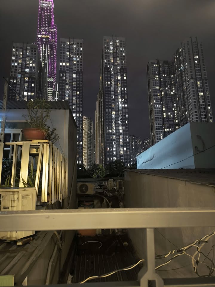 Nhà phố Nguyễn Hữu Cảnh, Bình Thạnh 17m² giá 3.88 tỷ - Không thể bỏ lỡ!