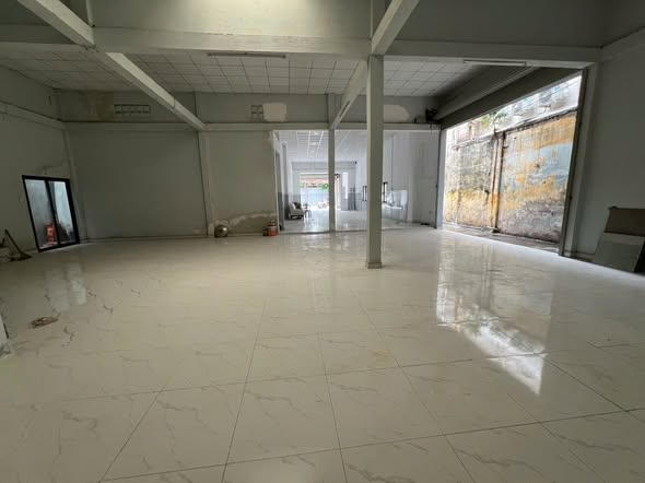 Bán gấp nhà mặt tiền Phan Văn Hớn, Tân Thới Nhất, 195m² - Kinh doanh đa ngành nghề!