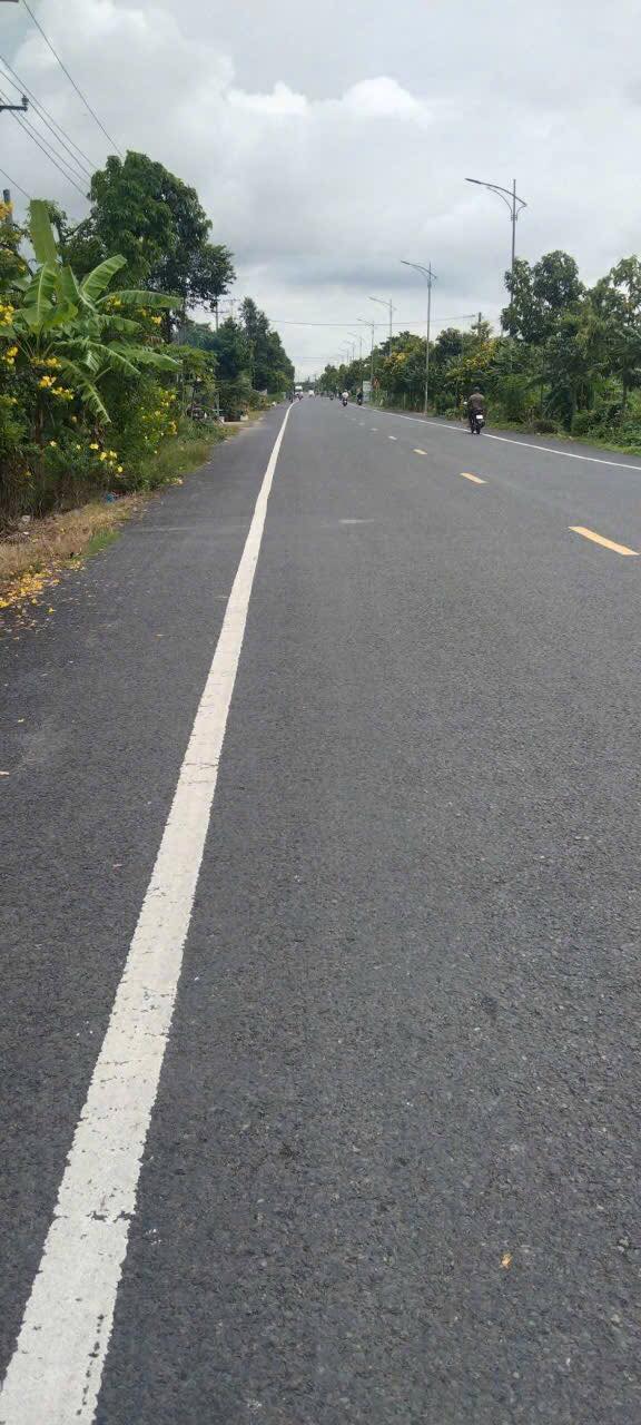 Đất nền mặt tiền lộ nhựa 922, 538m² chỉ 2.3 tỷ - Cơ hội đầu tư tuyệt vời!