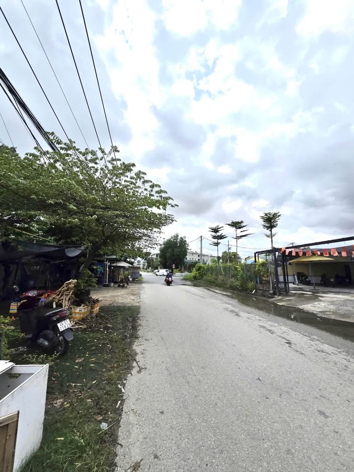 Đất thổ cư mặt tiền Bưng Ông Thoàn, Quận 9, 132m² giá 14.99 tỷ - Cơ hội đầu tư tuyệt vời!