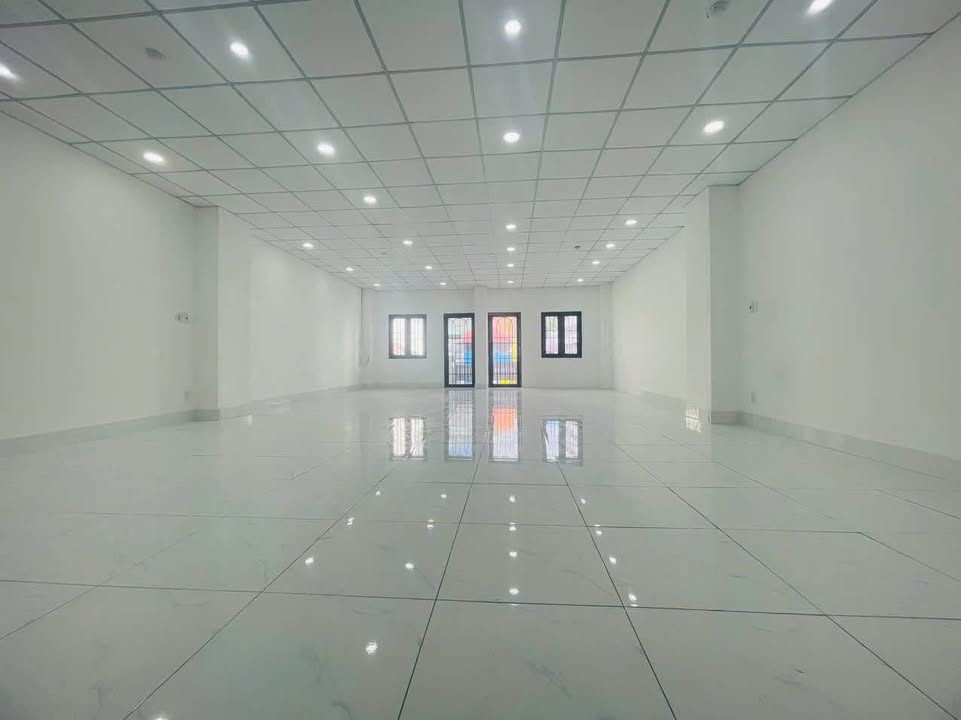 Cho thuê văn phòng đường Phổ Quang, Tân Bình 95m² - Giá tốt nhất khu sân bay!