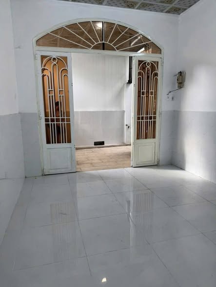 Nhà cấp 4 hẻm đường Số 6, phường Cát Lái, 53.8m² giá 3.7 tỷ - Sổ đỏ chính chủ!