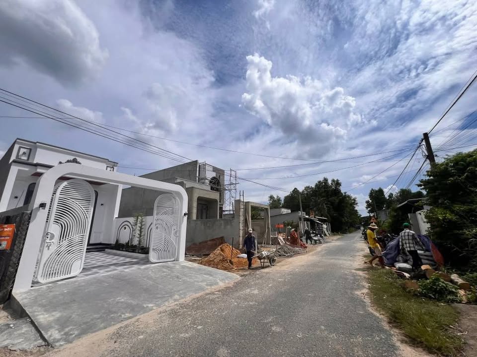 Nhà cấp 4 hiện đại tại Tây Ninh 126m² giá 1.39 tỷ - Kinh doanh thuận lợi!