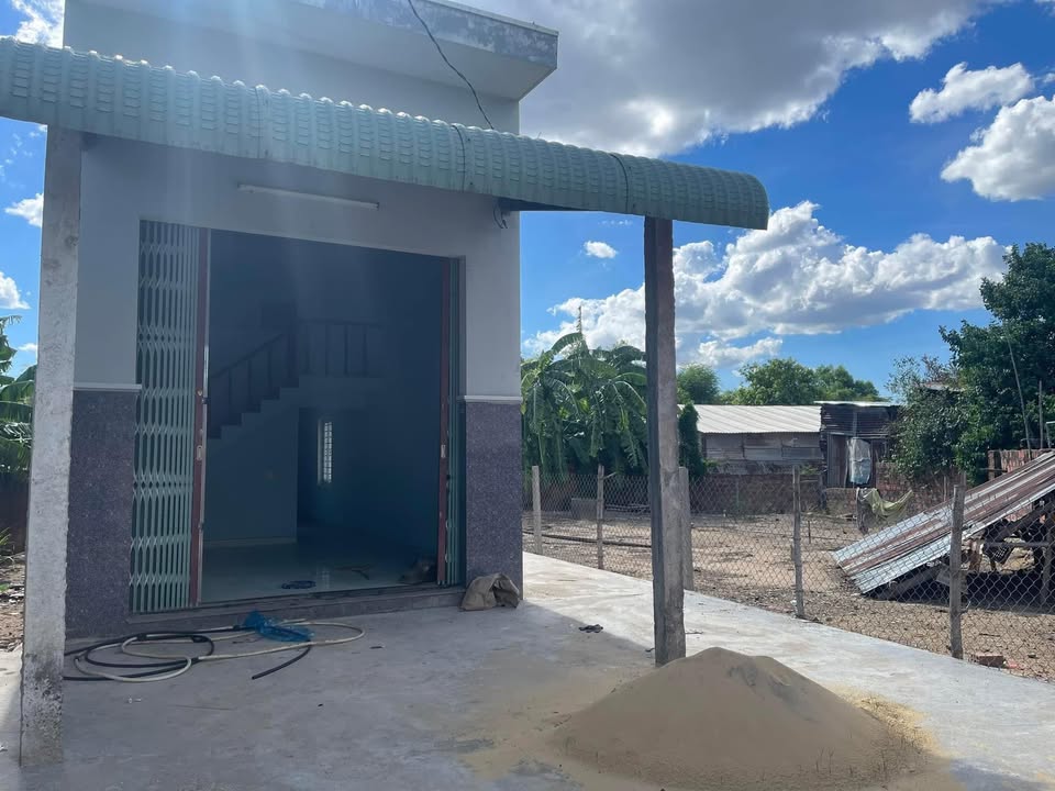 Nhà nguyên căn cho thuê tại khu phố 3, phường QN Bắc - Diện tích 100m², giá thỏa thuận!