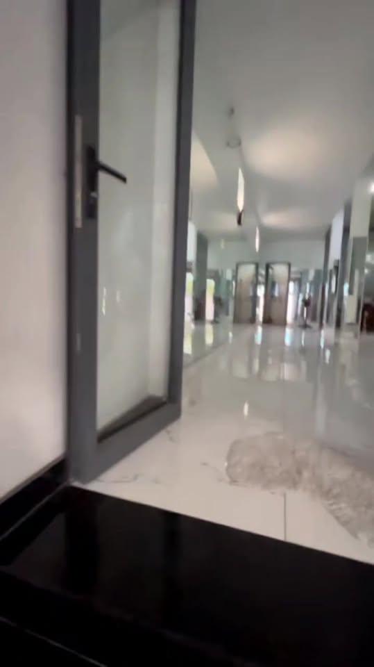 Nhà 3 Tầng Kiên Cố tại Đông Lân, Bà Điểm 112m² giá 7.8 tỷ - Chỉ cần dọn vào ở ngay!