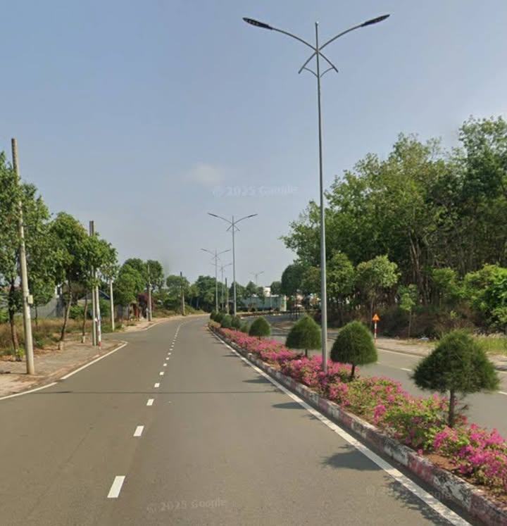 Đất nền góc 2 mặt tiền đường Hồ Xuân Hương, Tân Phú 240m² giá 4 tỷ - Đầu tư sinh lời ngay!