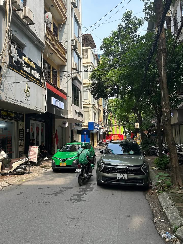 Nhà mặt phố Vương Thừa Vũ, Thanh Xuân 105m² giá 21 tỷ - Đầu tư sinh lời ngay!