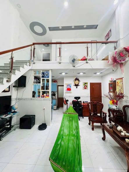Nhà SC Gác Lửng 50m² giá 1.65 tỷ - Gần chợ Tân Long, Dĩ An