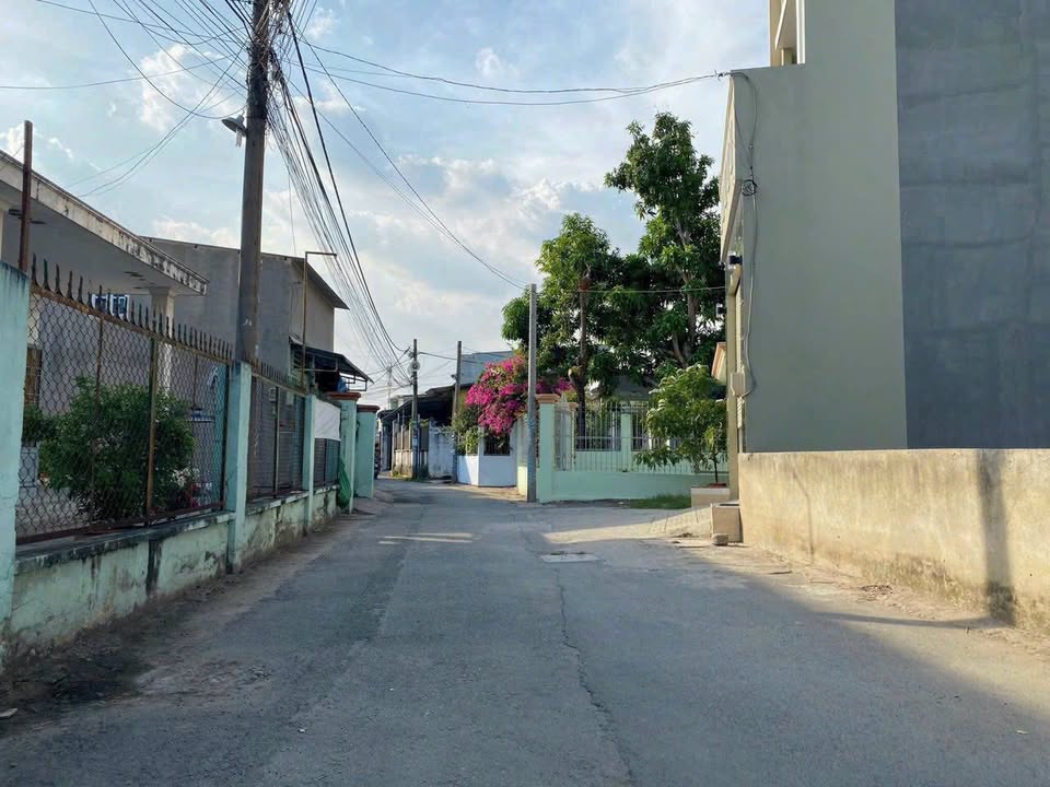 Đất lô góc 50m² đường 898 Nguyễn Duy Trinh, Thủ Đức - Giá 3.6 tỷ, xây dựng tự do!