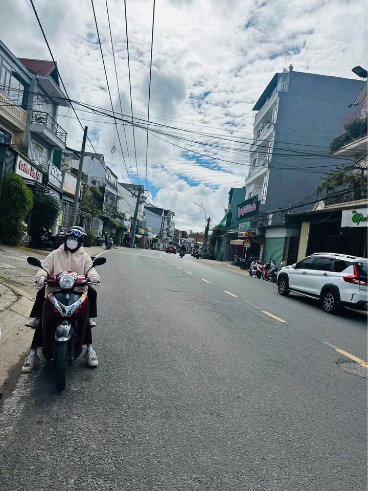 Nhà cấp 4 mặt tiền Ngô Quyền Đà Lạt 83.25m² giá 10.8 tỷ - Sổ riêng chính chủ!