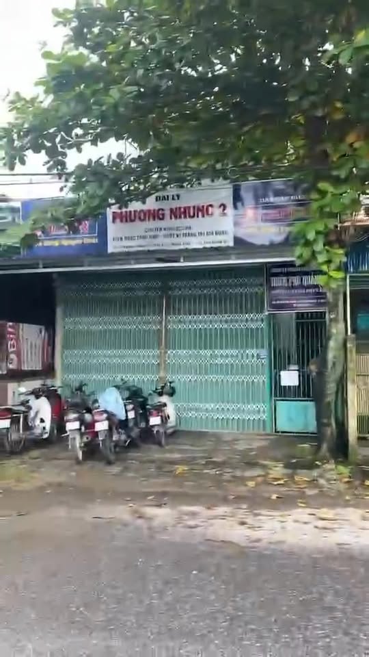 Nhà 2 tầng mặt tiền đường Nguyễn Hoàng, 120m² giá 2,1 tỷ - Đầu tư sinh lời ngay!