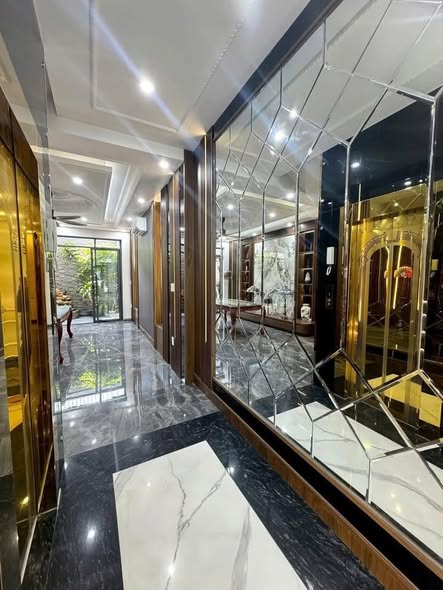 Nhà Mặt Đường Nguyễn Công Hòa, Lê Chân 75m² giá 16.5 tỷ - Đầu tư sinh lời ngay!