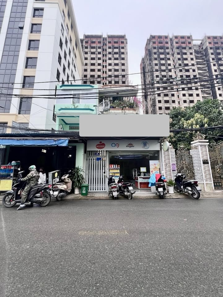 Nhà mặt tiền Lê Thị Chợ, quận 7, 161m² giá 20 tỷ - Dòng tiền ổn định 18 triệu/tháng!