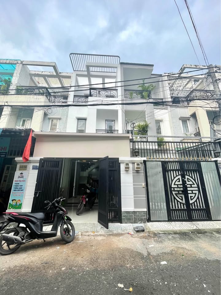 Nhà phố 3 tầng mặt tiền Tô Ngọc Vân, Thới An, 60m² giá 5.6 tỷ - Đầu tư sinh lời ngay!