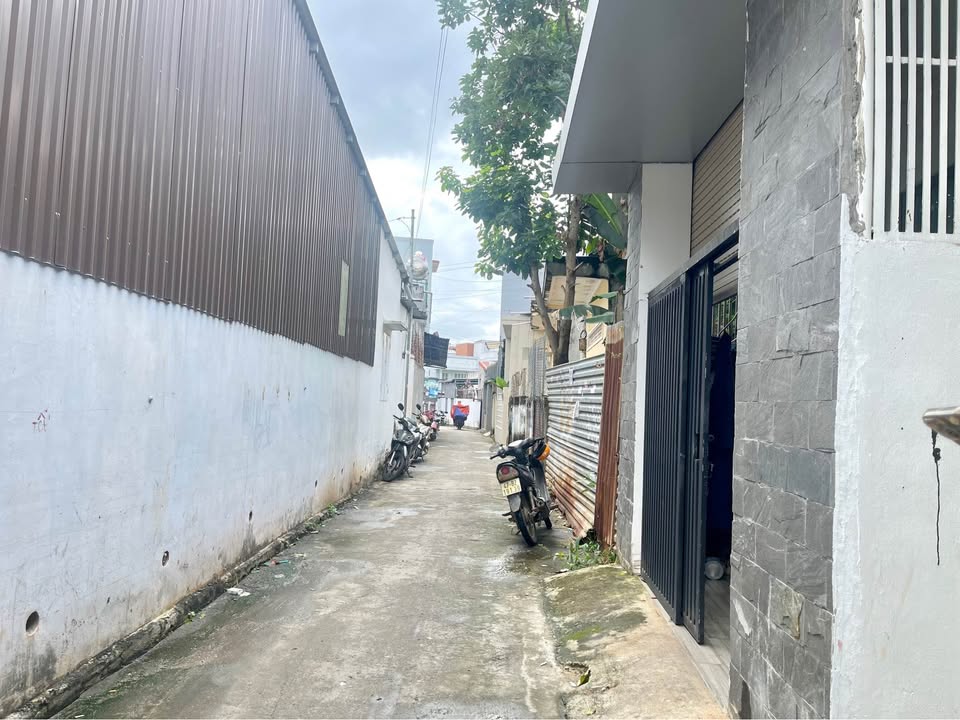 Nhà gác lửng hẻm Nơ Trang Guh Buôn Ma Thuột 64m² giá 2.57 tỷ - Đầu tư sinh lời ổn định!