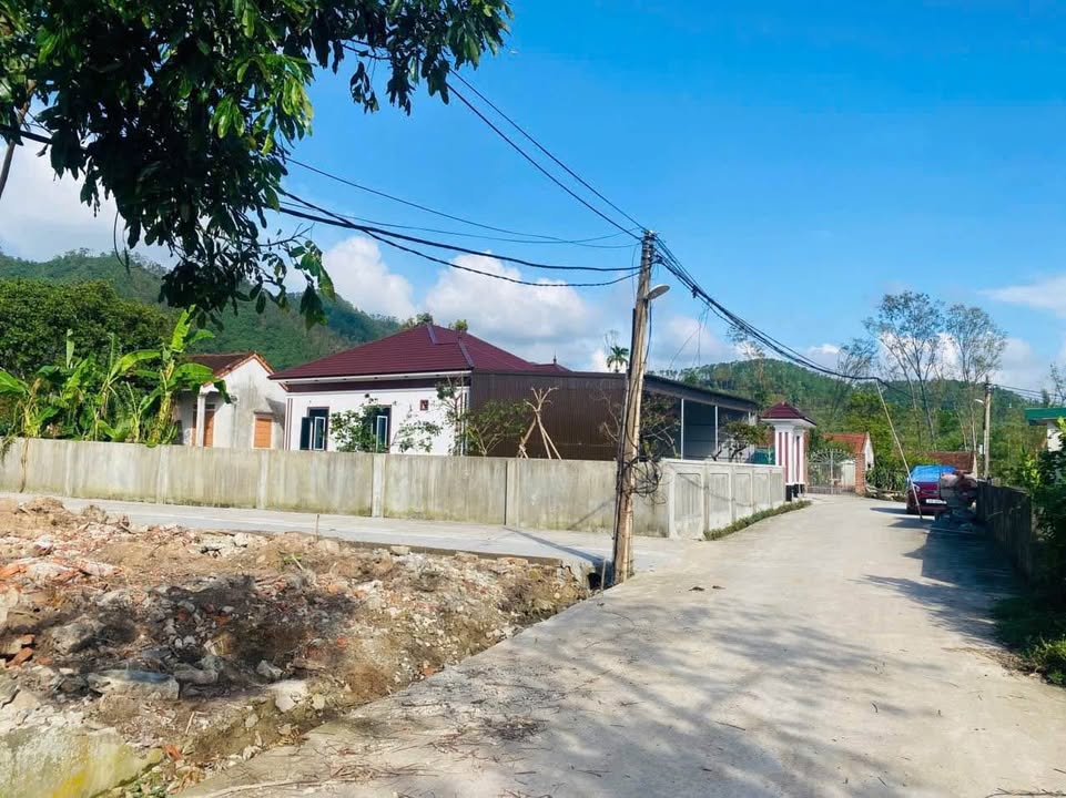 Đất nền Lô góc 2 mặt tiền Nam Lĩnh, Nam Đàn 100m² giá chỉ 800 triệu - Cơ hội đầu tư tuyệt vời!