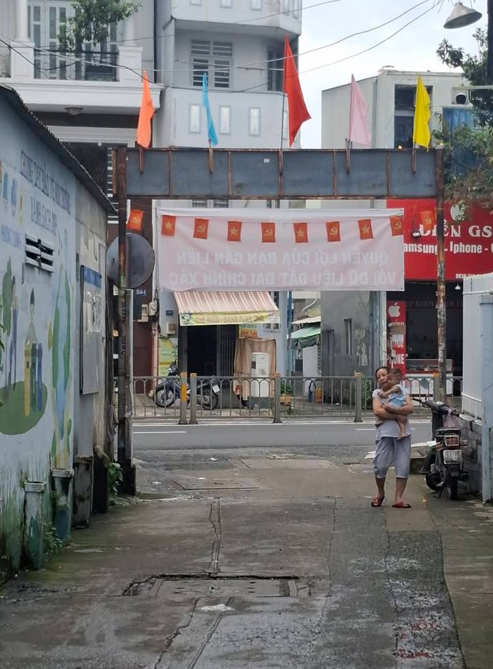 Nhà đẹp hẻm Phạm Văn Chí, P7, Q6 – 49m² chỉ 5.5 tỷ – Chỉ cần dọn vào ở ngay!