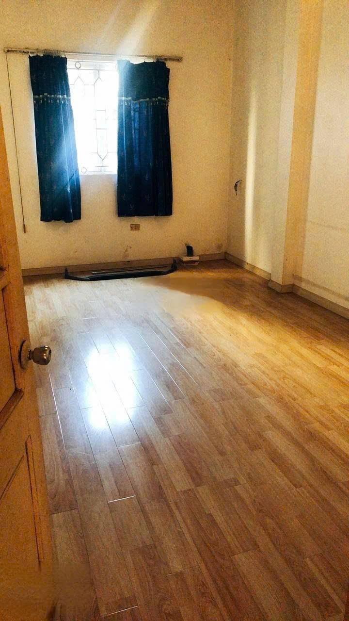 Nhà cho thuê lâu dài tại ngõ 880 Bạch Đằng, 60m² - Phù hợp làm CHDV!