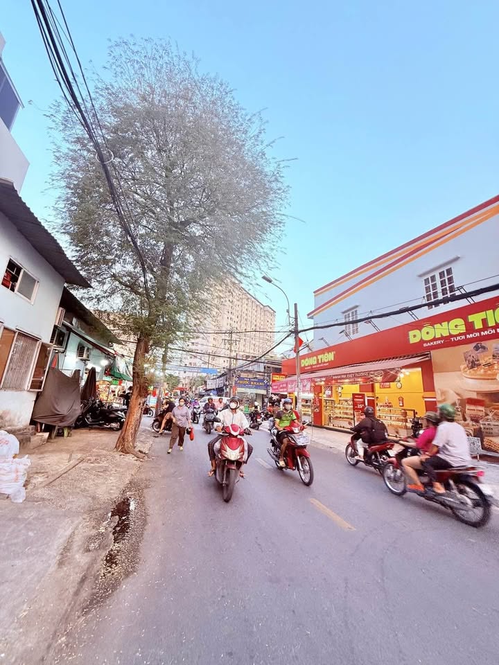 Nhà mặt tiền Kênh Tân Hoá, Tân Phú 143m² giá 48 tỷ - Kinh doanh đỉnh cao!