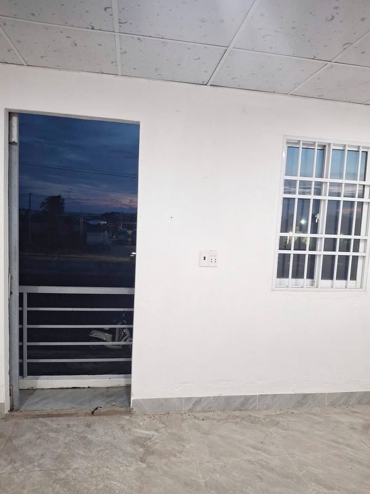 Nhà mặt tiền ven biển Phường 12, Vũng Tàu 32m² giá chỉ 2.5 triệu/tháng - Thích hợp ở và kinh doanh!