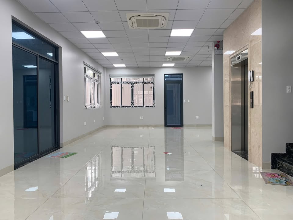 Biệt thự cho thuê tại KDC Himlam, Tân Hưng, Q7 - Không gian làm việc lý tưởng!