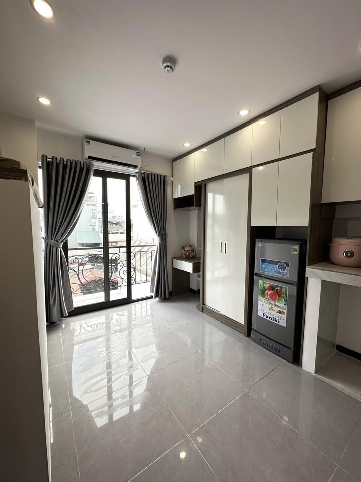 Phòng studio cho thuê tại Hào Nam, Đống Đa 30m² giá 5.7 triệu - Full nội thất cơ bản!