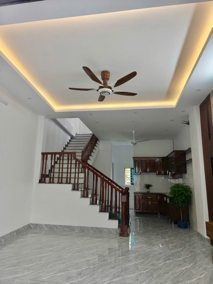 Nhà 3 tầng tại Hàm Nghi, Đông Hưng 54m² giá 3.15 tỷ - Vị trí trung tâm thuận lợi!