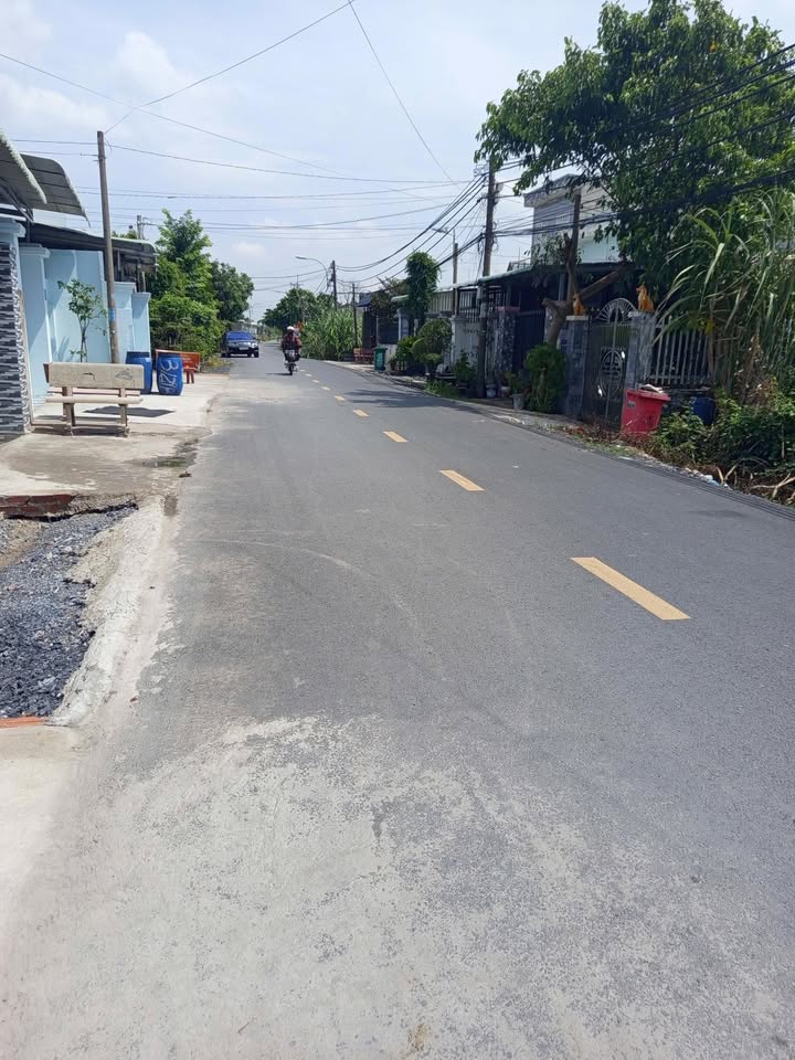 Nhà cấp 4 mặt tiền đường 86, Tân Phú Trung, Củ Chi 108m² giá 2.65 tỷ - Cơ hội đầu tư tuyệt vời!