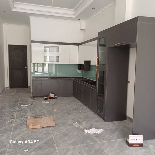 Nhà 2 tầng tại Đông Phong, Lai Châu 105m² giá 2.1 tỷ - Sẵn sàng vào ở!