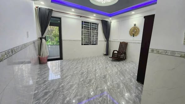 Nhà phố The Seasons Lái Thiêu 100m² giá 6.7 tỷ - Sổ hồng chính chủ, Full thổ cư!