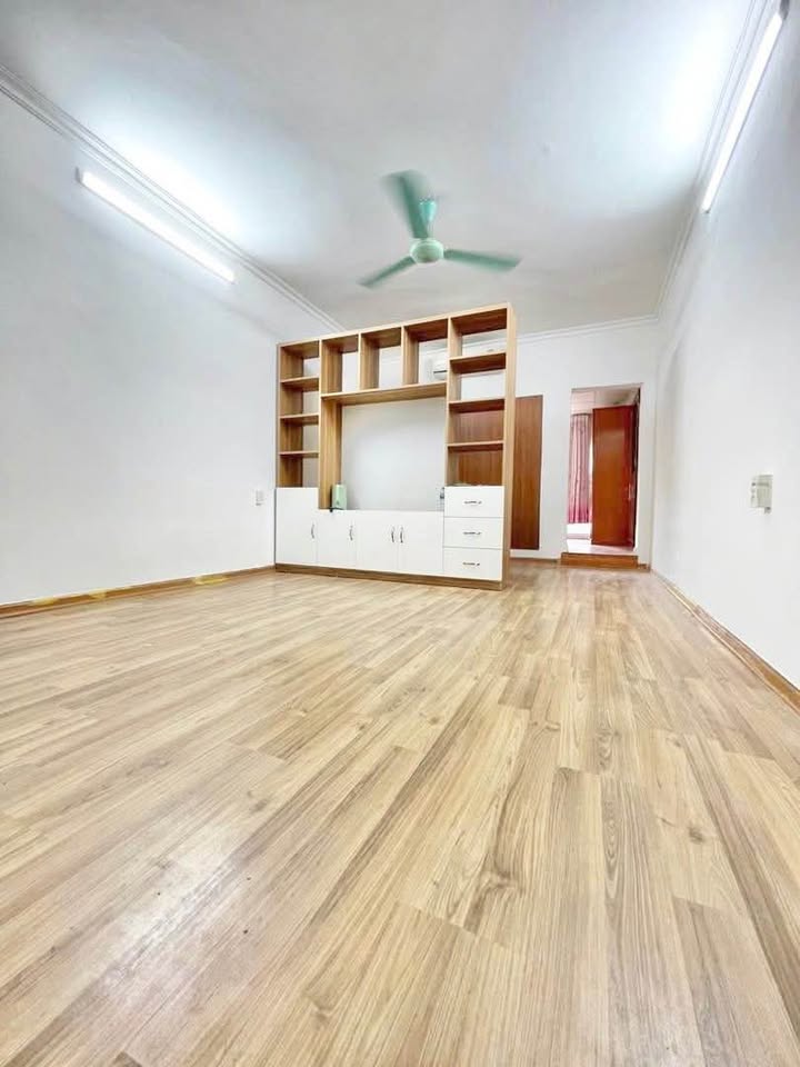 Cho thuê nhà tập thể 40m² phố Kim Liên, Đống Đa - Gần ĐH Bách Khoa